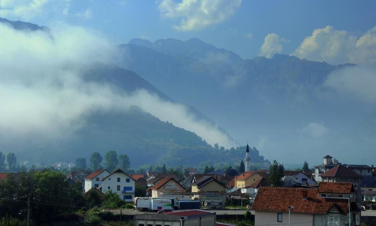 Отель Hotel Rosi Gusinje