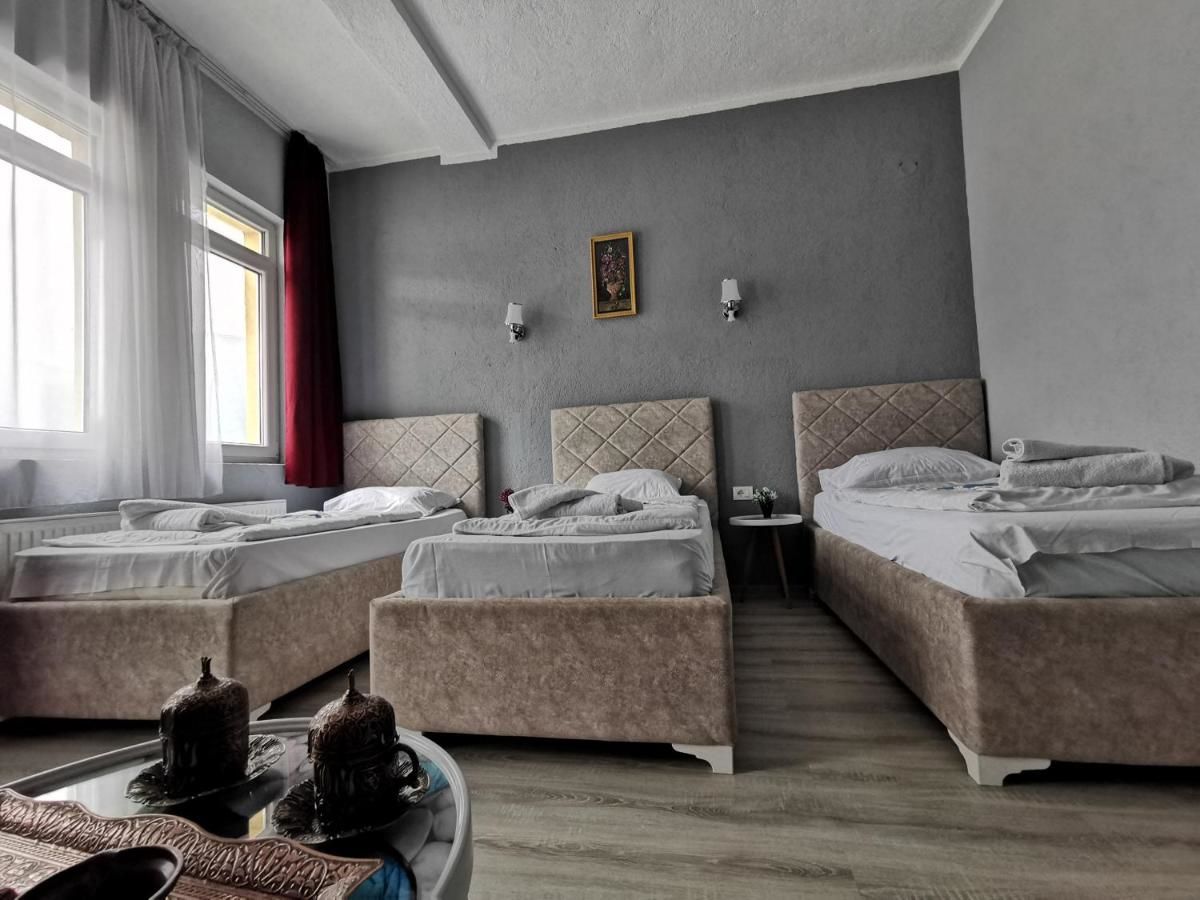 Отель Hotel Rosi Gusinje-17