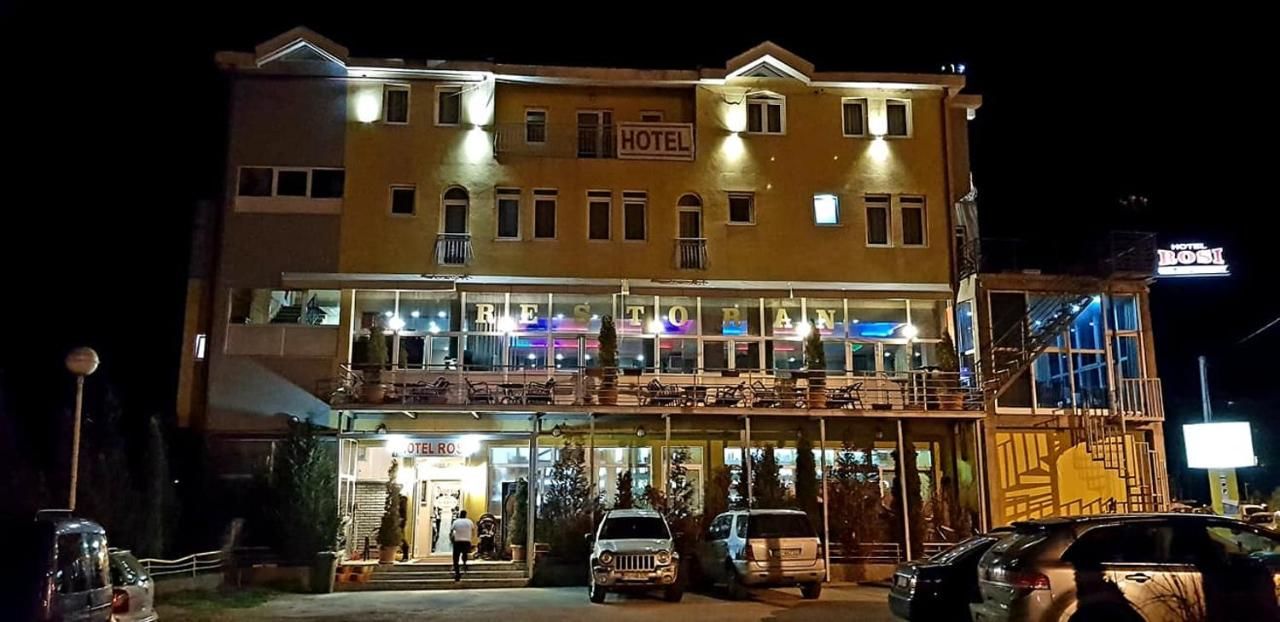 Отель Hotel Rosi Gusinje-8