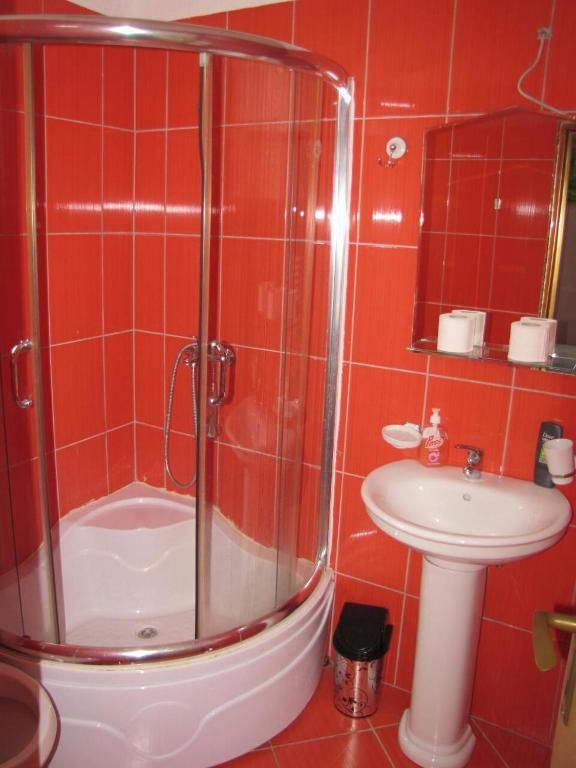 Отель Hotel Rosi Gusinje-65
