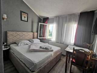 Отель Hotel Rosi Gusinje Двухместный номер с 1 кроватью-6