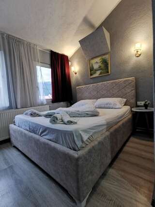 Отель Hotel Rosi Gusinje Двухместный номер с 1 кроватью-7