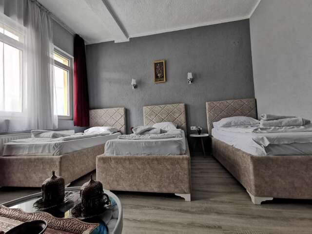 Отель Hotel Rosi Gusinje-16