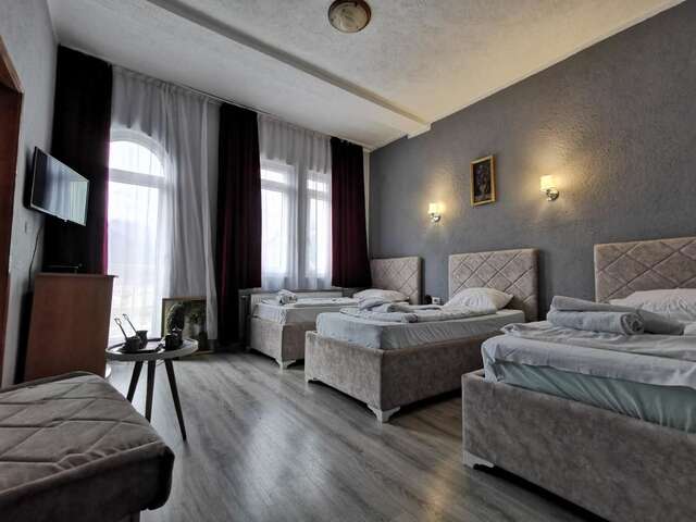 Отель Hotel Rosi Gusinje-32