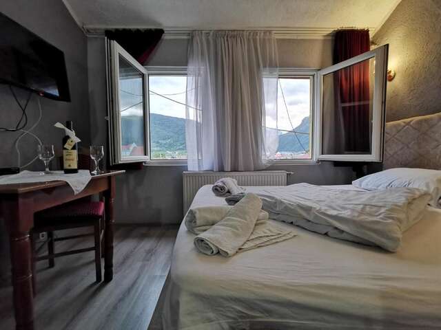 Отель Hotel Rosi Gusinje-54